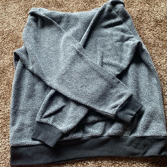 Don’t love the fit on my body type. - Picture 1 of 1